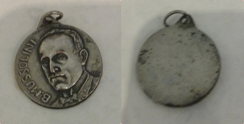 Medaglia con Mussolini